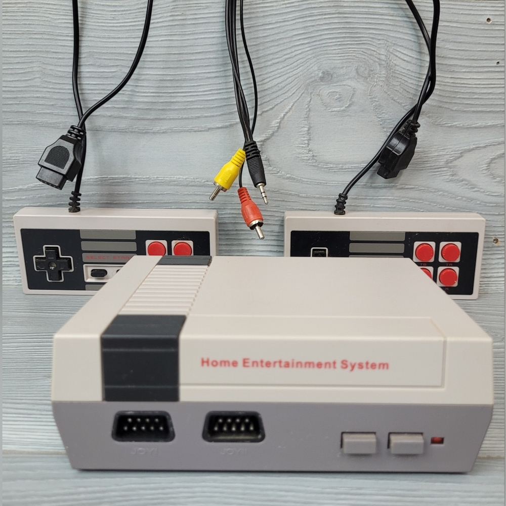 100+ Games Nintendo-Like Mini Home Entertainment System Gaming (NOT a Nintendo!)